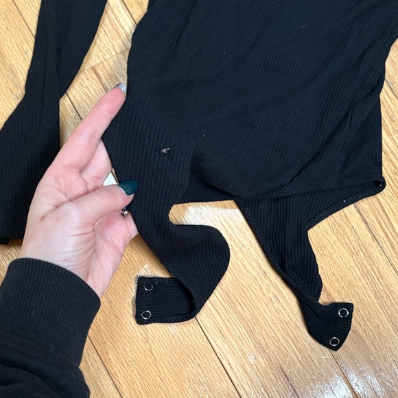 Button-Up Bodysuit - Picture 6 of 7